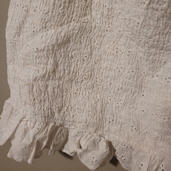 Eyelete Stretchy Top - Picture 4 of 4